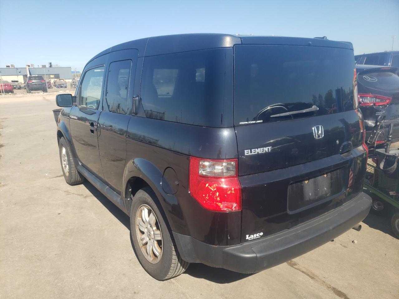Photo 3 from auction – 2006 HONDA ELEMENT EX with VIN 5J6YH28796L004641