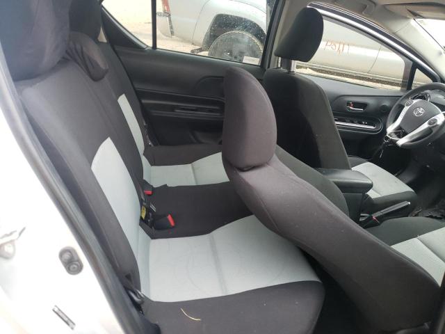 Photo 6 from auction – 2015 TOYOTA PRIUS C with VIN JTDKDTB34F1104208