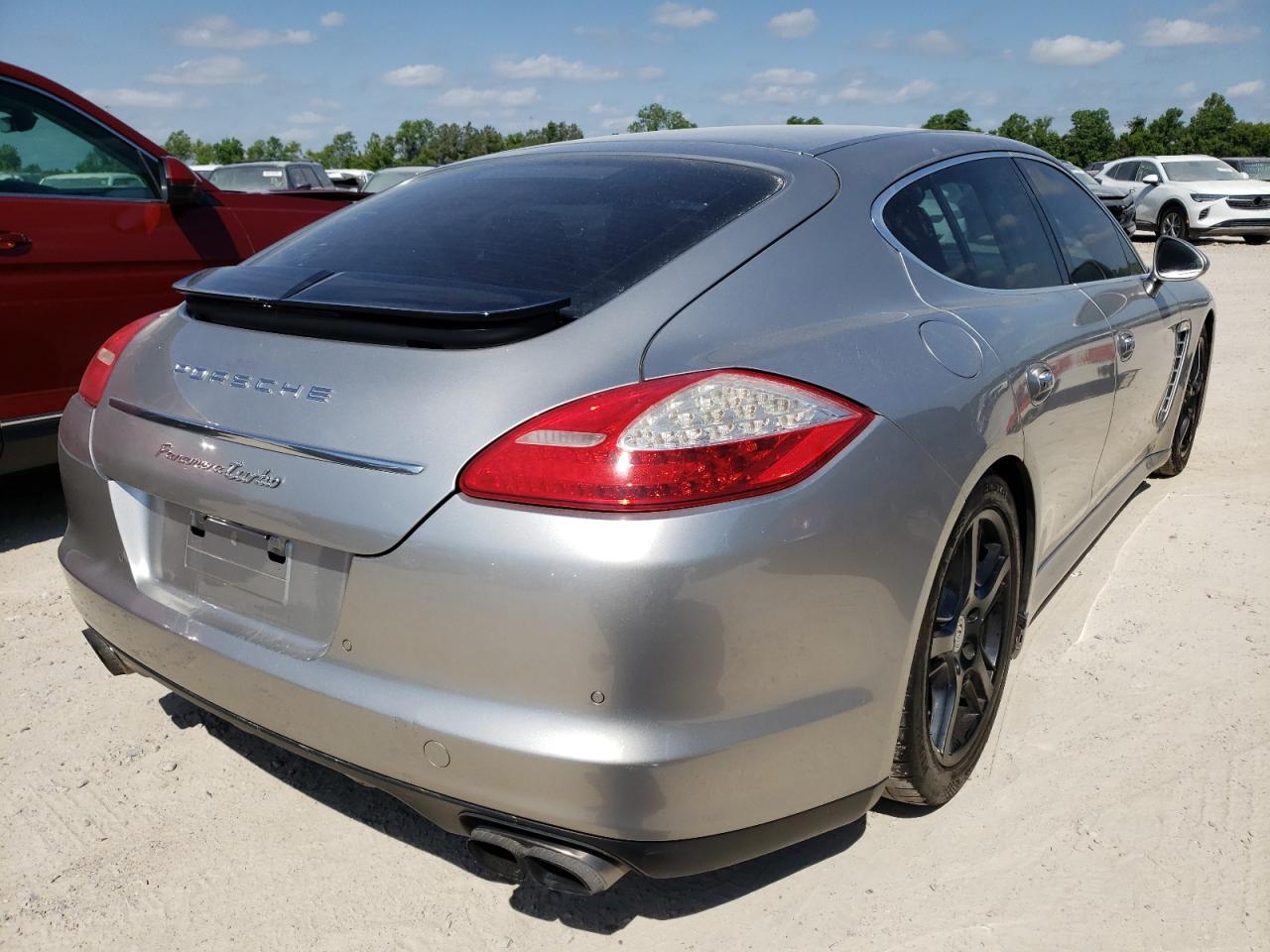 Photo 4 from auction – 2010 PORSCHE PANAMERA T with VIN WP0AC2A7XAL091488
