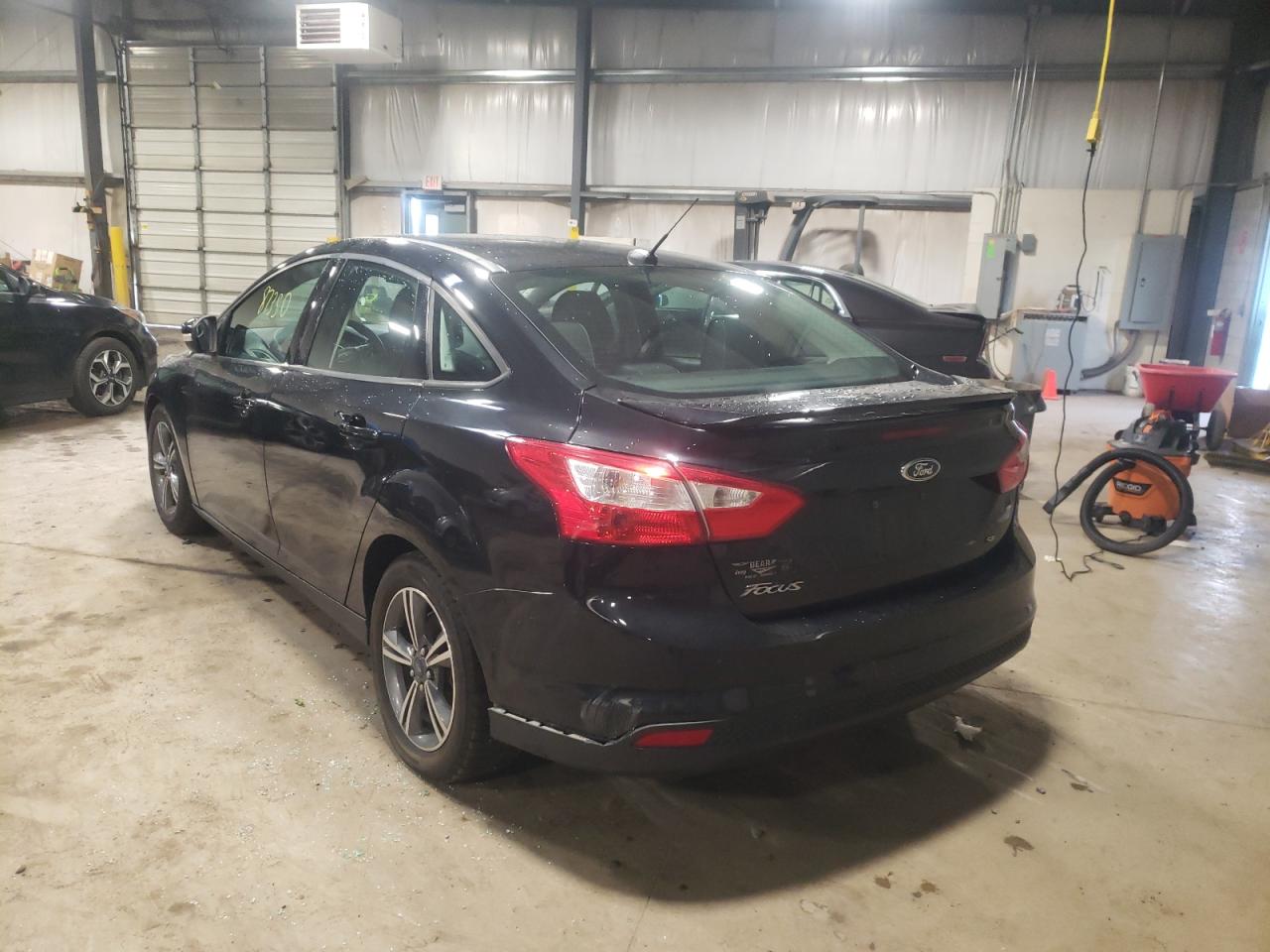 Photo 3 from auction – 2014 FORD FOCUS SE with VIN 1FADP3F24EL395769