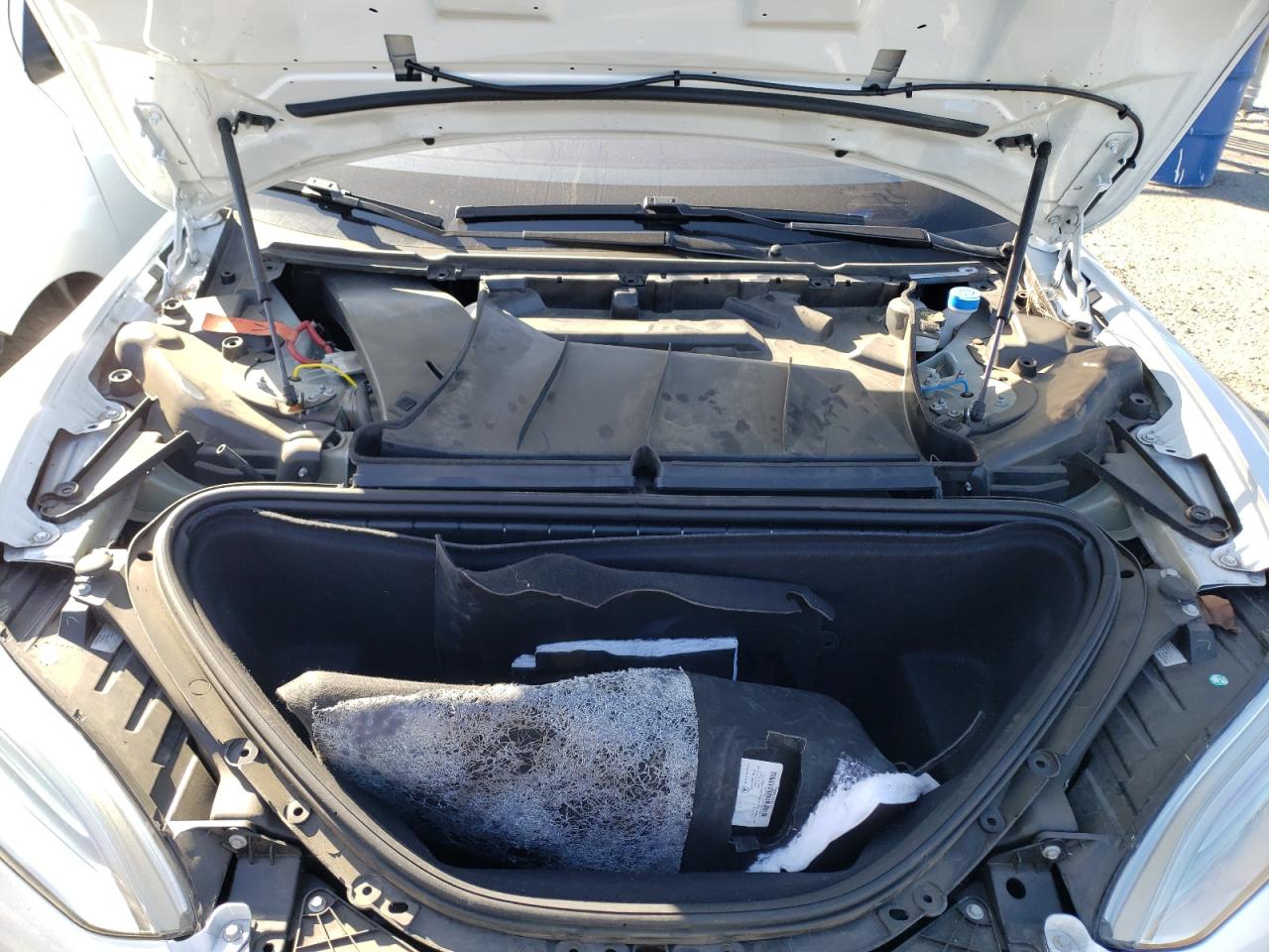 Photo 7 from auction – 2018 TESLA MODEL S with VIN 5YJSA1E23JF266668