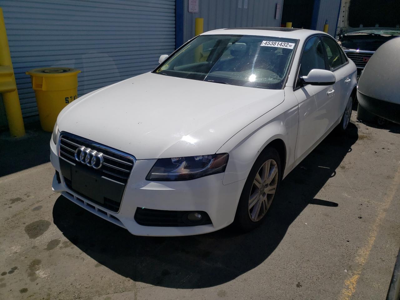 صورة رقم 2 من المزاد - 2011 AUDI A4 PREMIUM مع VIN WAUAFAFL6BN038717
