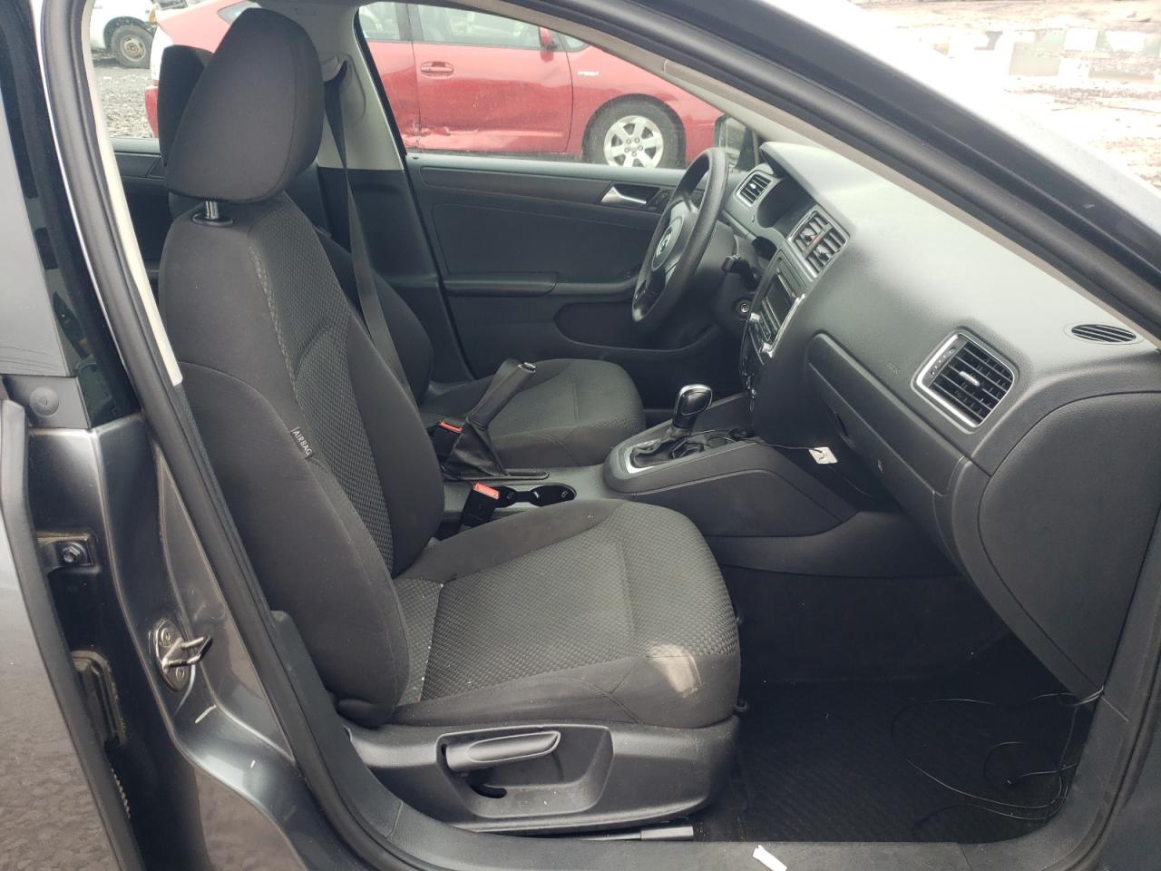 Photo 15 from auction – 2013 VOLKSWAGEN JETTA BASE with VIN 3VW2K7AJ7DM391988