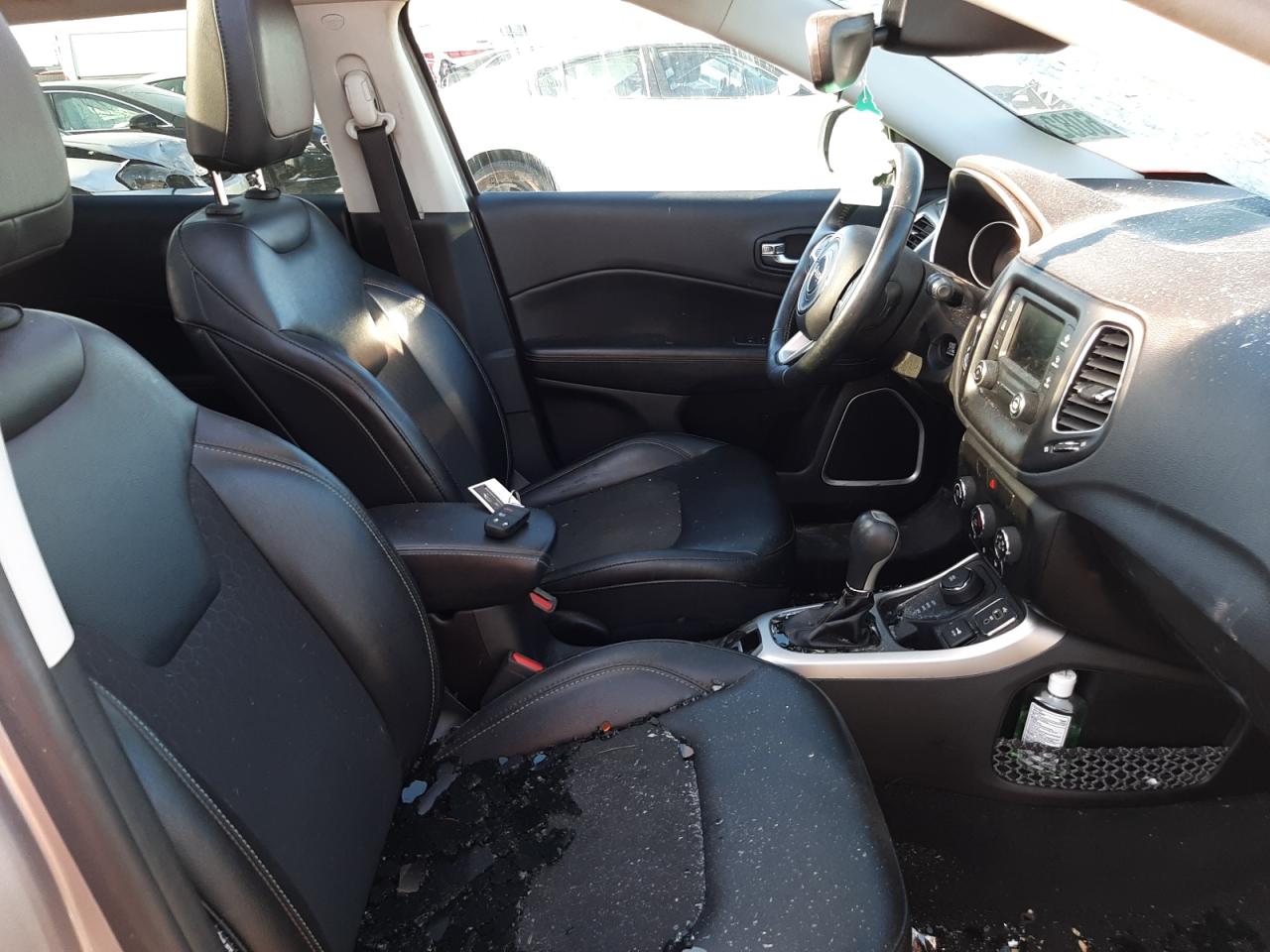 Photo 5 from auction – 2018 JEEP COMPASS LA with VIN 3C4NJDBB7JT190800