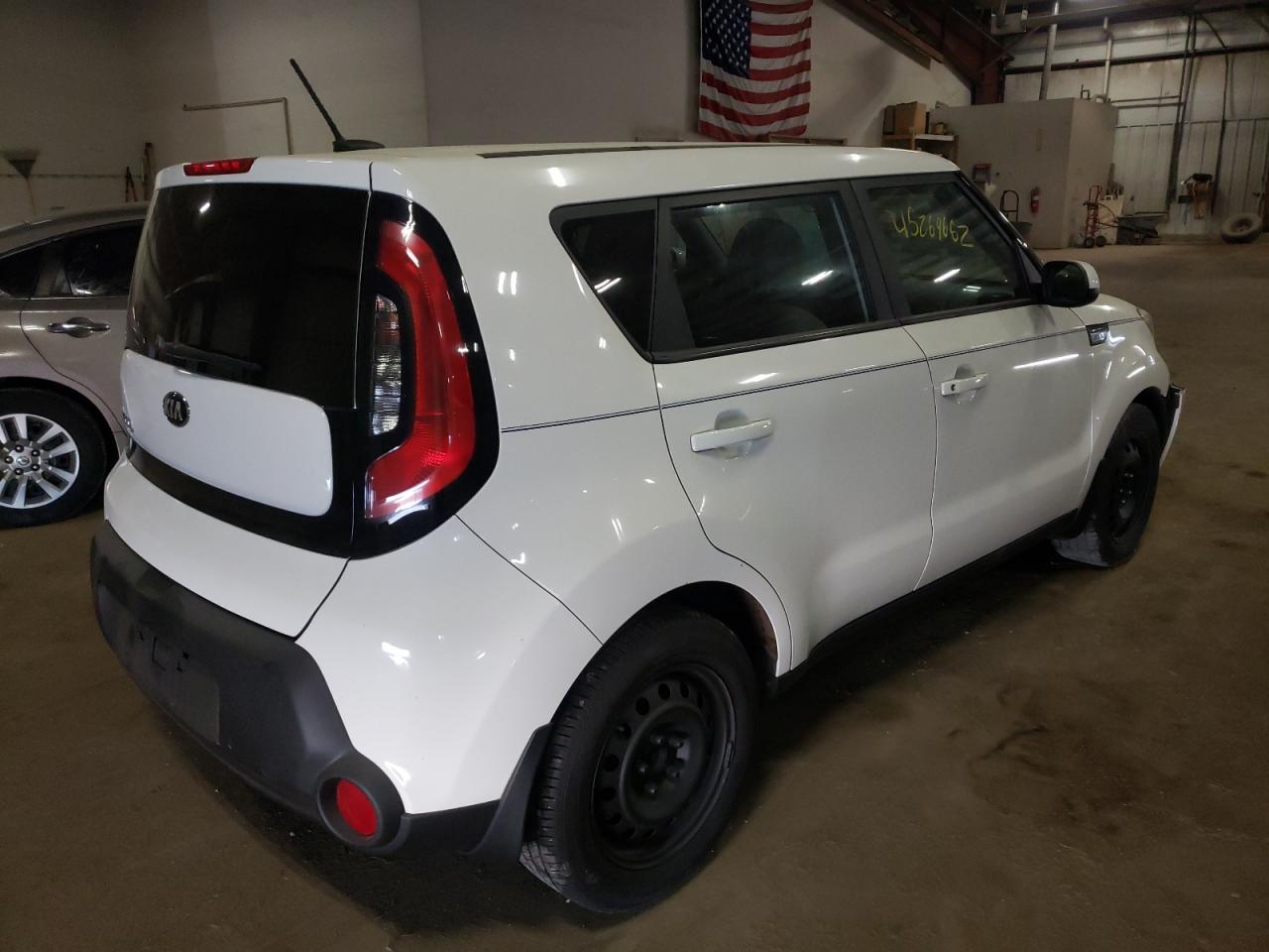 Photo 4 from auction – 2015 KIA SOUL with VIN KNDJN2A20F7213726