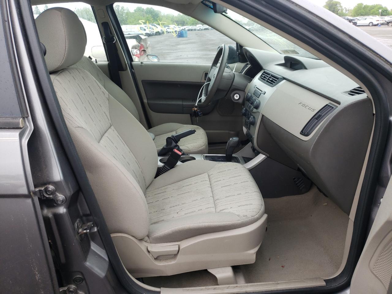 Photo 5 from auction – 2010 FORD FOCUS SE with VIN 1FAHP3FN5AW200525