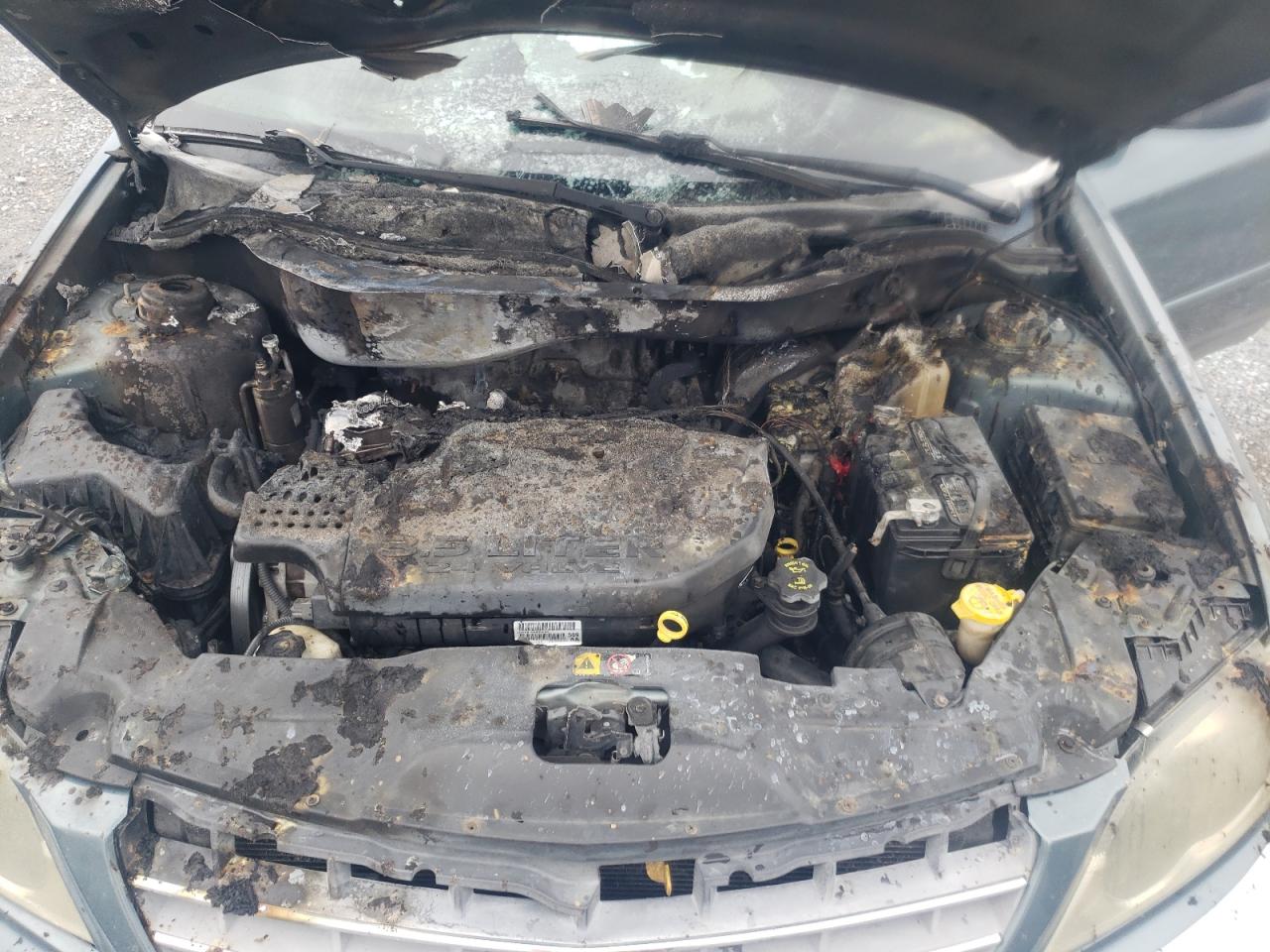 Photo 7 from auction – 2005 CHRYSLER PACIFICA T with VIN 2C4GF684X5R254514