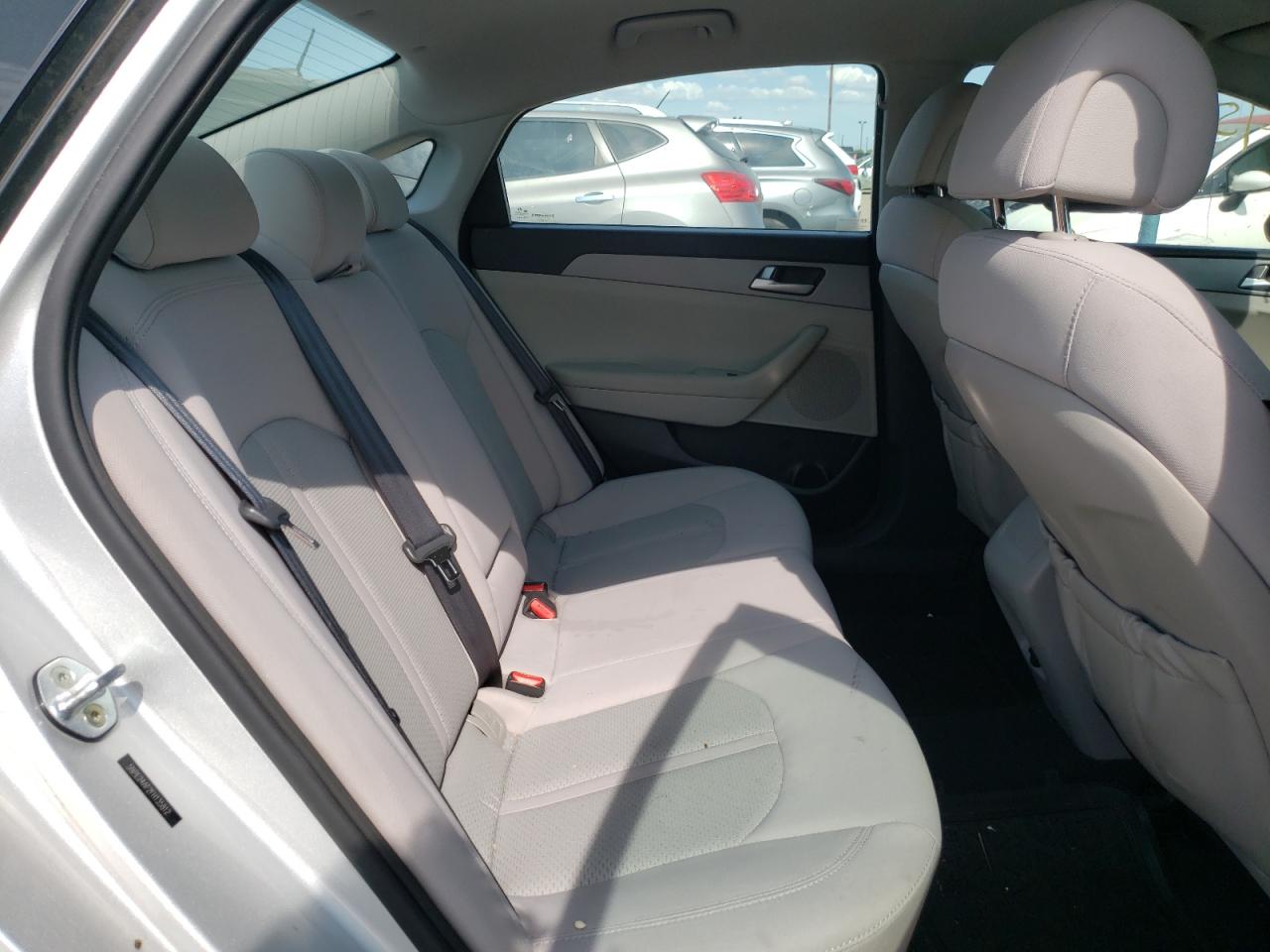 Photo 6 from auction – 2015 HYUNDAI SONATA SE with VIN 5NPE24AF2FH135812