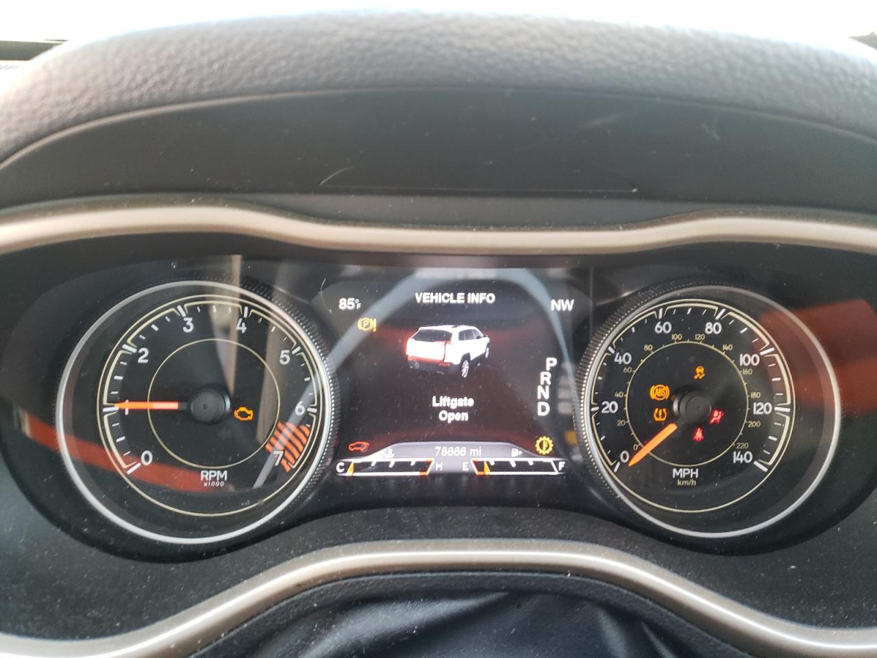 Photo 8 from auction – 2015 JEEP CHEROKEE L with VIN 1C4PJMDBXFW655416
