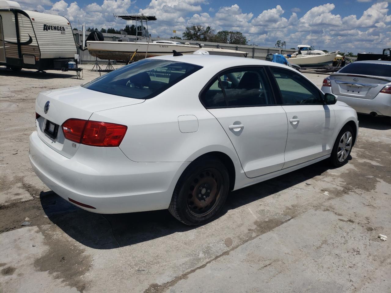Photo 4 from auction – 2014 VOLKSWAGEN JETTA SE with VIN 3VWD17AJ3EM284076
