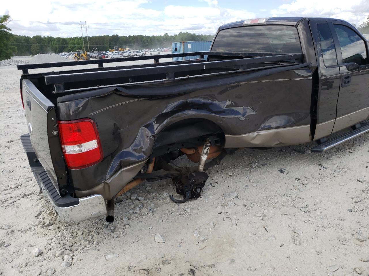 Photo 9 from auction – 2006 FORD F150 with VIN 1FTRF12286NA67466