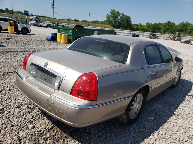 Photo 4 from auction – 2003 LINCOLN TOWN CAR E with VIN 1LNHM81W33Y695634
