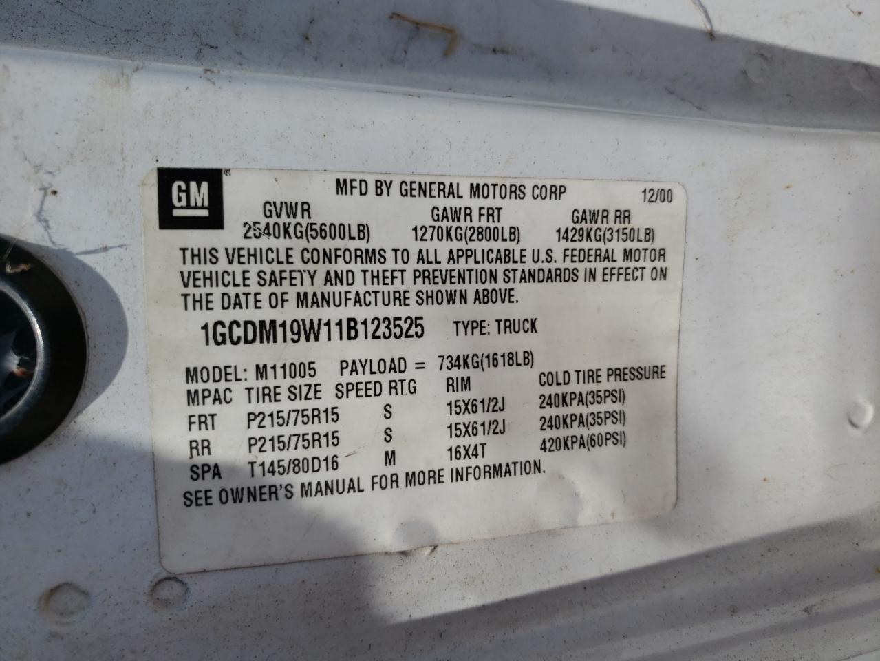 Photo 10 from auction – 2001 CHEVROLET ASTRO with VIN 1GCDM19W11B123525