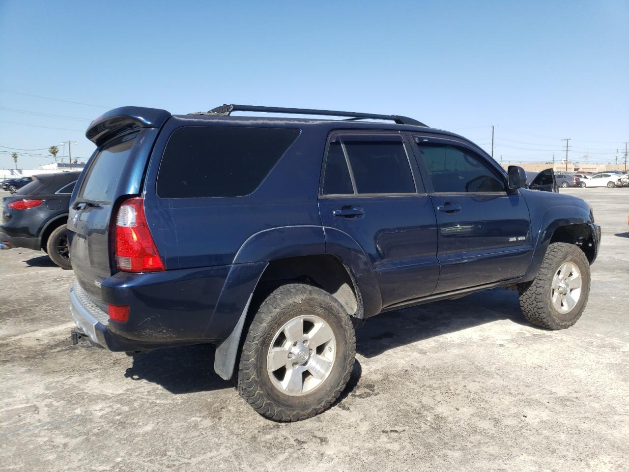 Photo 4 from auction – 2004 TOYOTA 4RUNNER SR with VIN JTEBT14R348016601