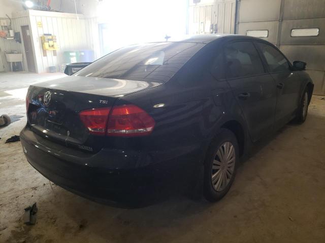 Photo 4 from auction – 2014 VOLKSWAGEN PASSAT S with VIN 1VWAS7A3XEC064890