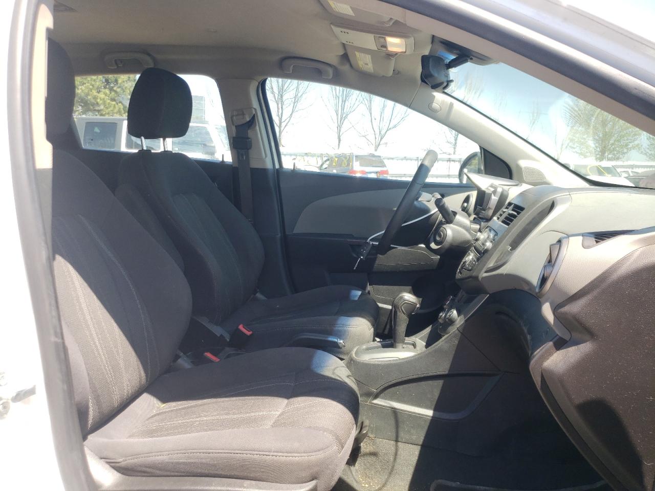 Photo 5 from auction – 2012 CHEVROLET SONIC LT with VIN 1G1JC6SHXC4212248