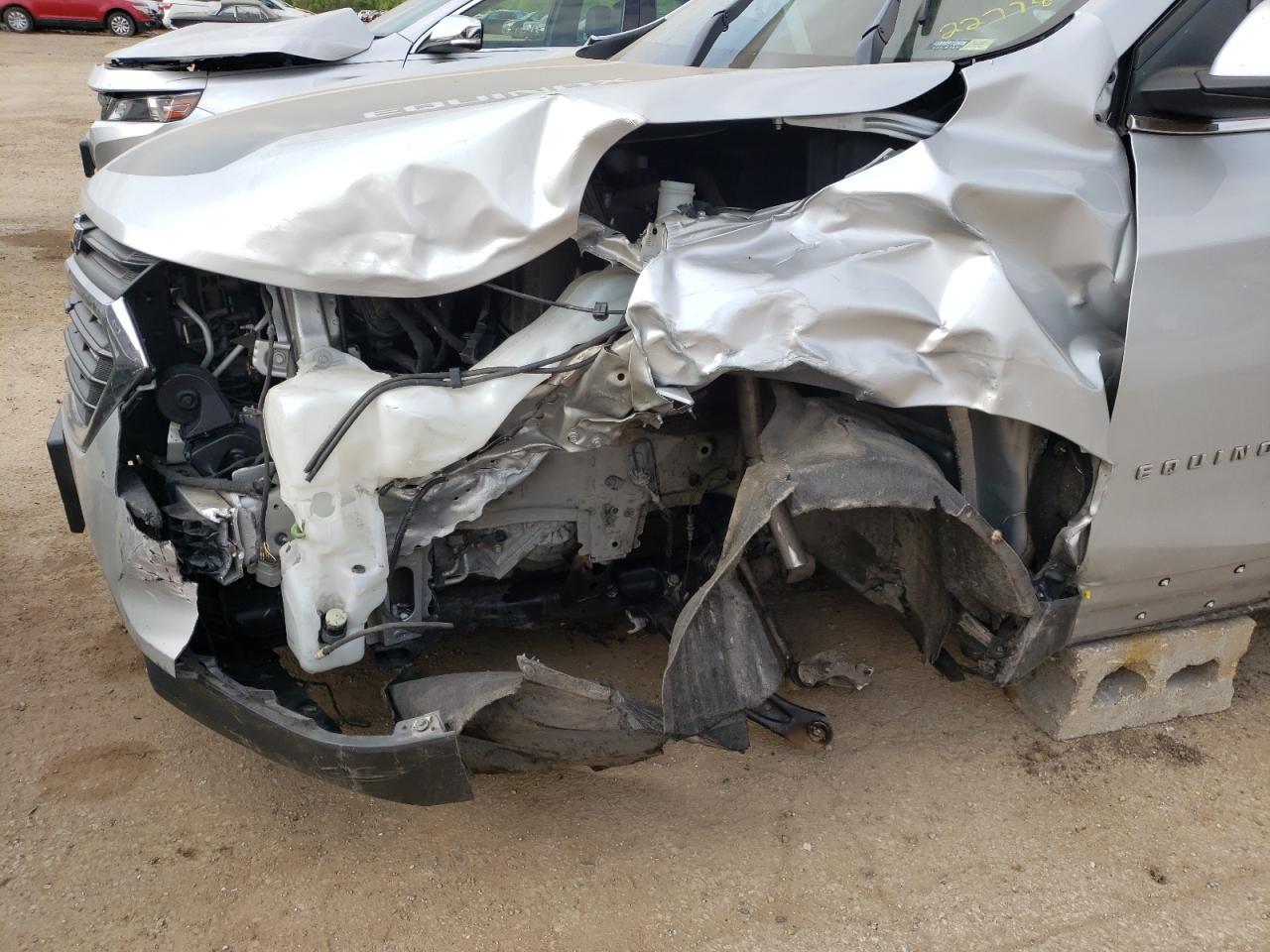 Photo 9 from auction – 2018 CHEVROLET EQUINOX LT with VIN 2GNAXKEX2J6227787