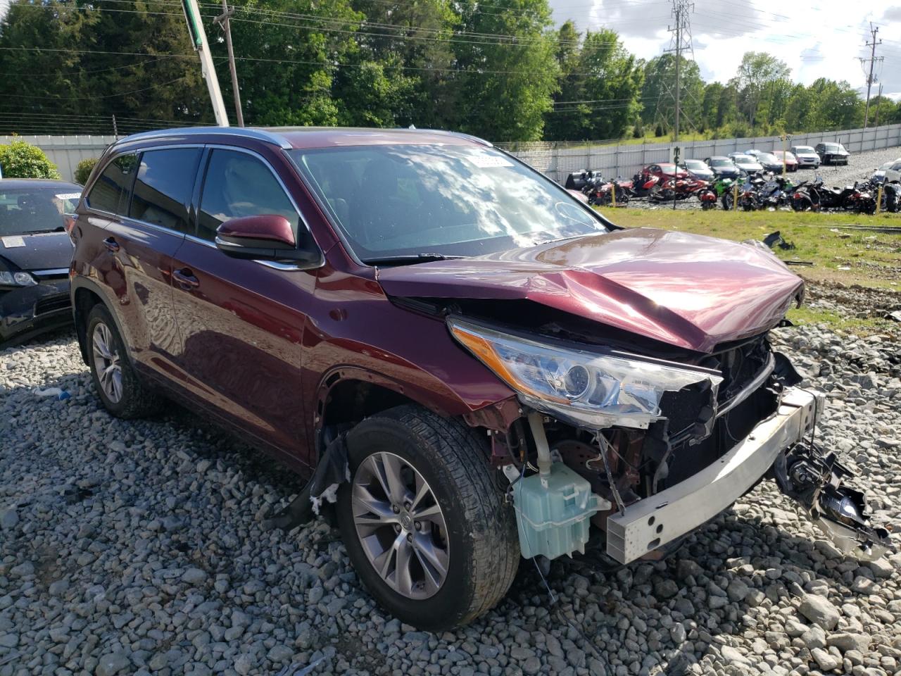 TOYOTA HIGHLANDER 2015 with VIN 5TDJKRFHXFS098640 - Photo from auction