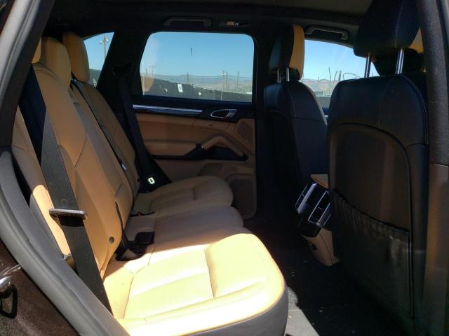 Photo 6 from auction – 2016 PORSCHE CAYENNE SE with VIN WP1AE2A21GLA60877