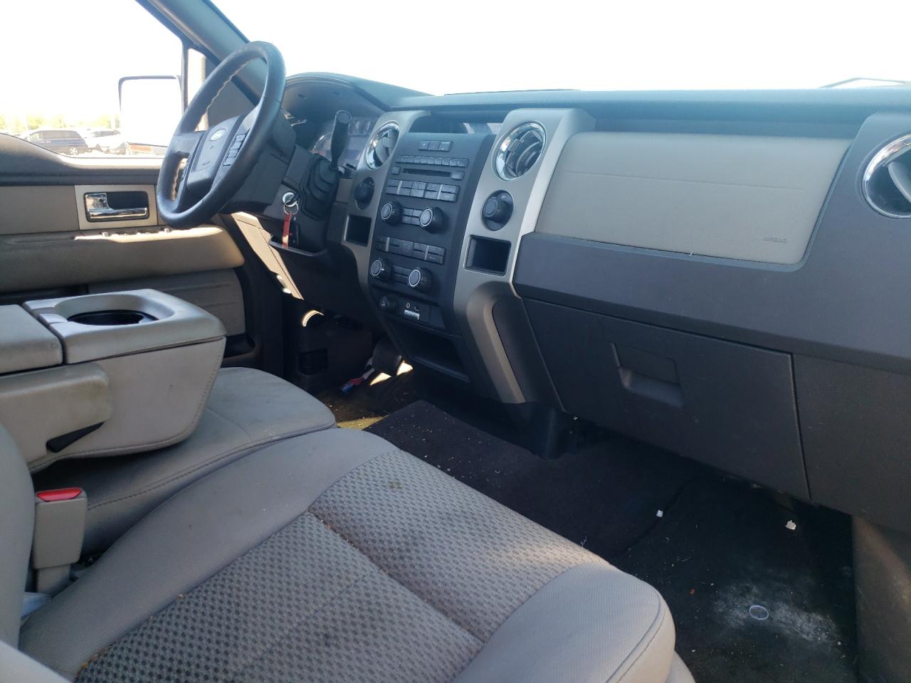 Photo 19 from auction – 2010 FORD F150 SUPER with VIN 1FTEX1E84AFD86023