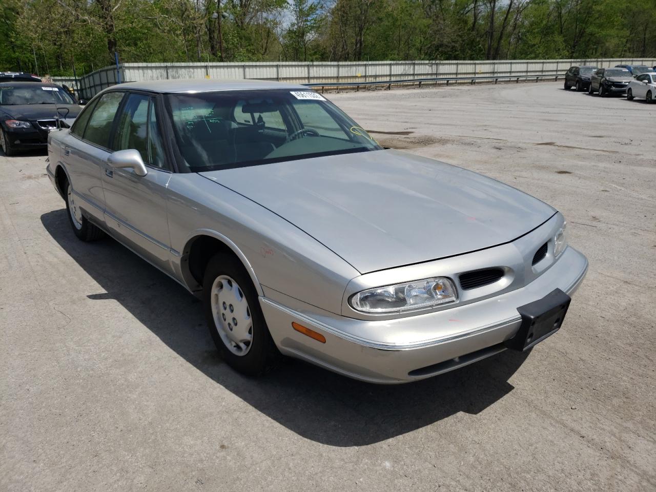 OLDSMOBILE 88 BASE 1998 with VIN 1G3HN52K2W4803572 - Photo from auction