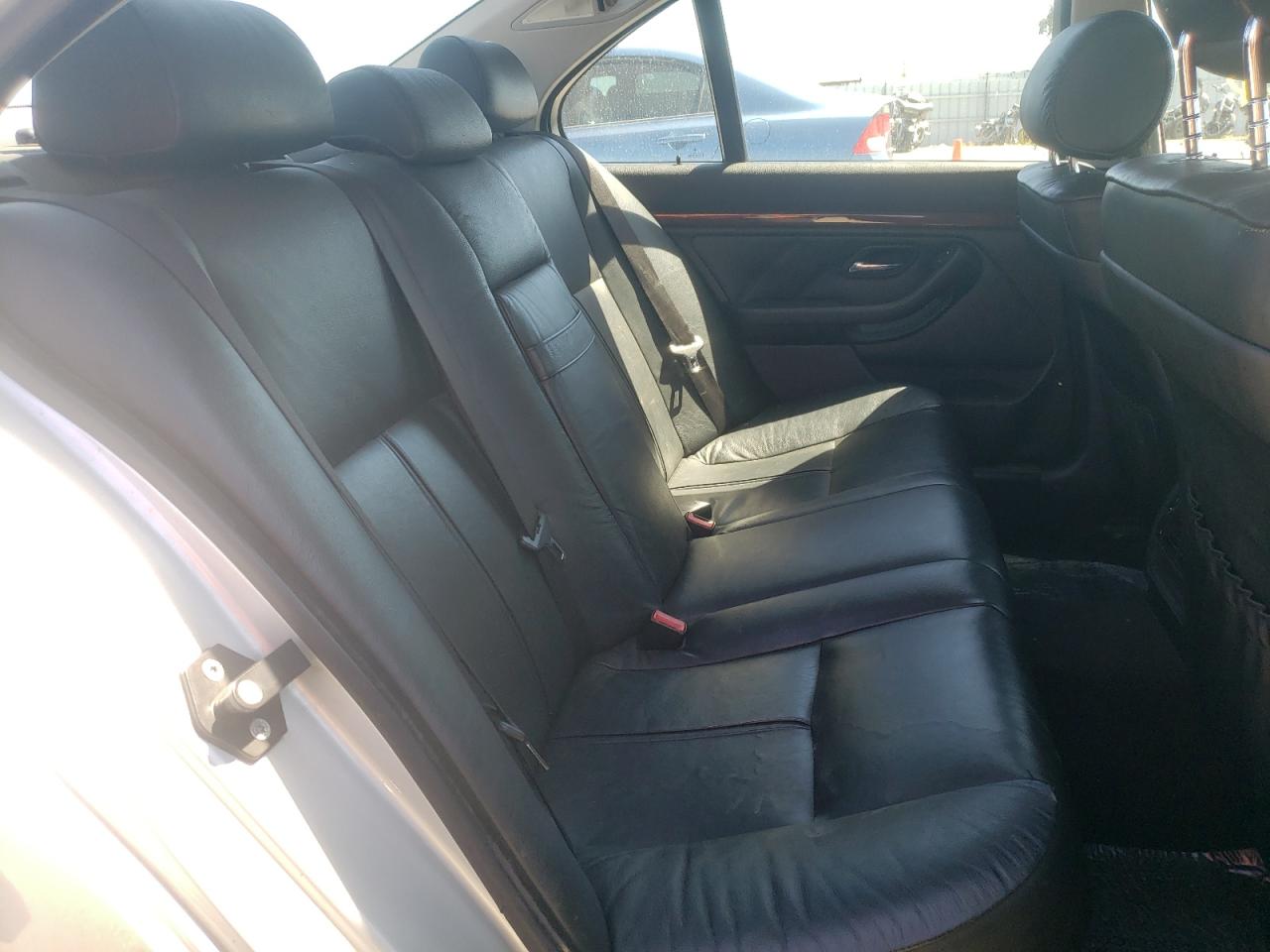 Photo 6 from auction – 2001 BMW 525 I with VIN WBADT334X1GF40358