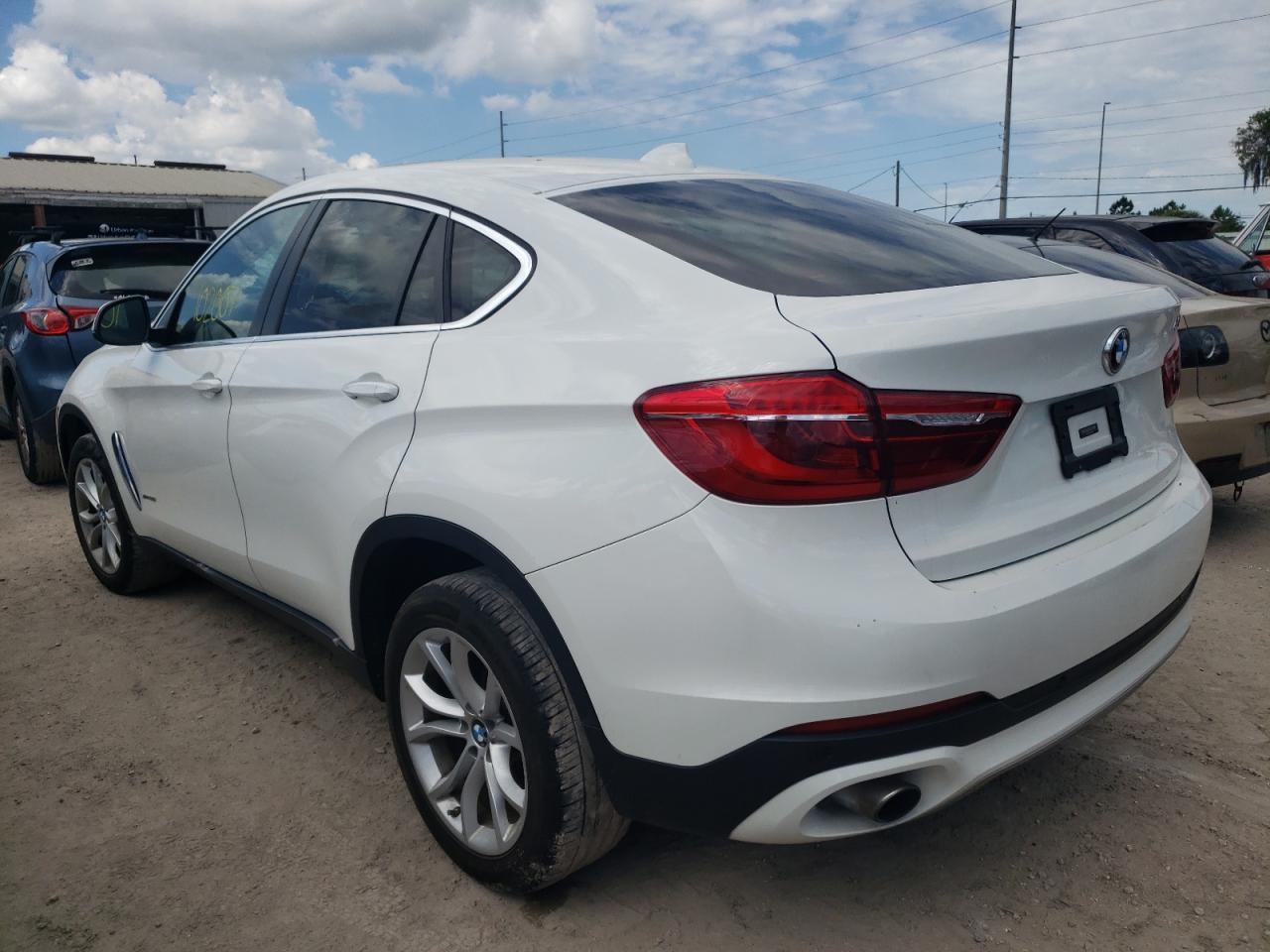 Photo 3 from auction – 2015 BMW X6 XDRIVE3 with VIN 5UXKU2C59F0F96185