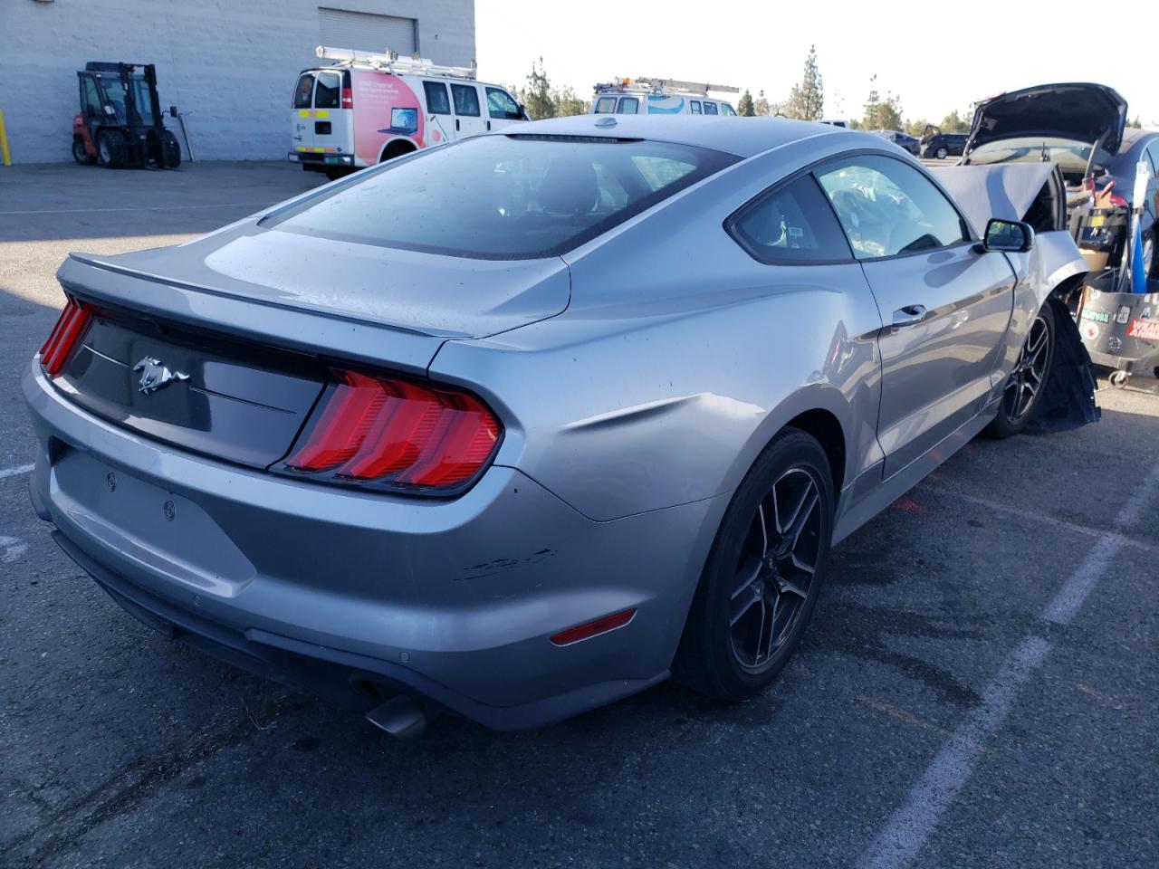 Photo 4 from auction – 2020 FORD MUSTANG with VIN 1FA6P8TH1L5132154