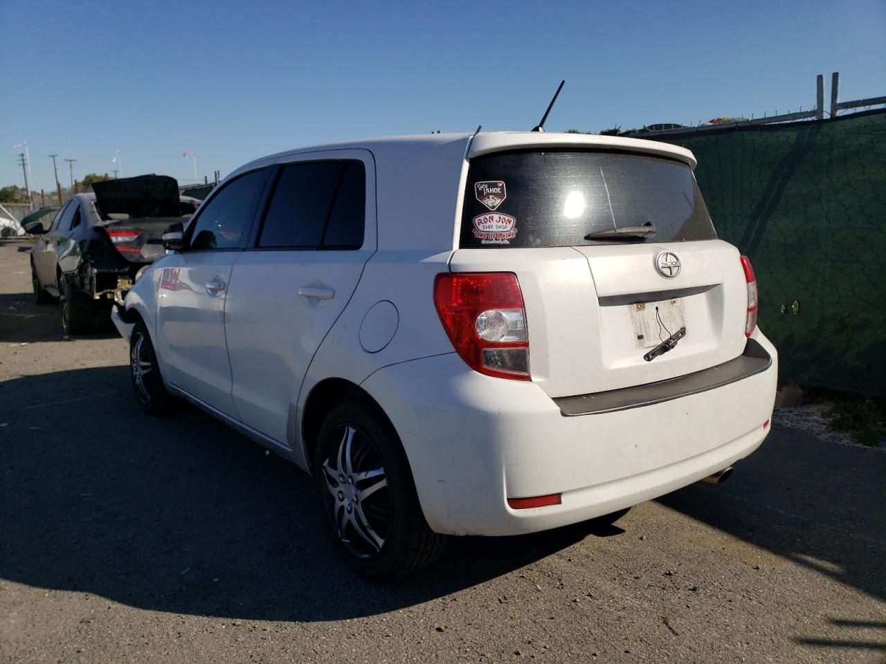 Photo 3 from auction – 2009 TOYOTA SCION XD with VIN JTKKU10449J034285