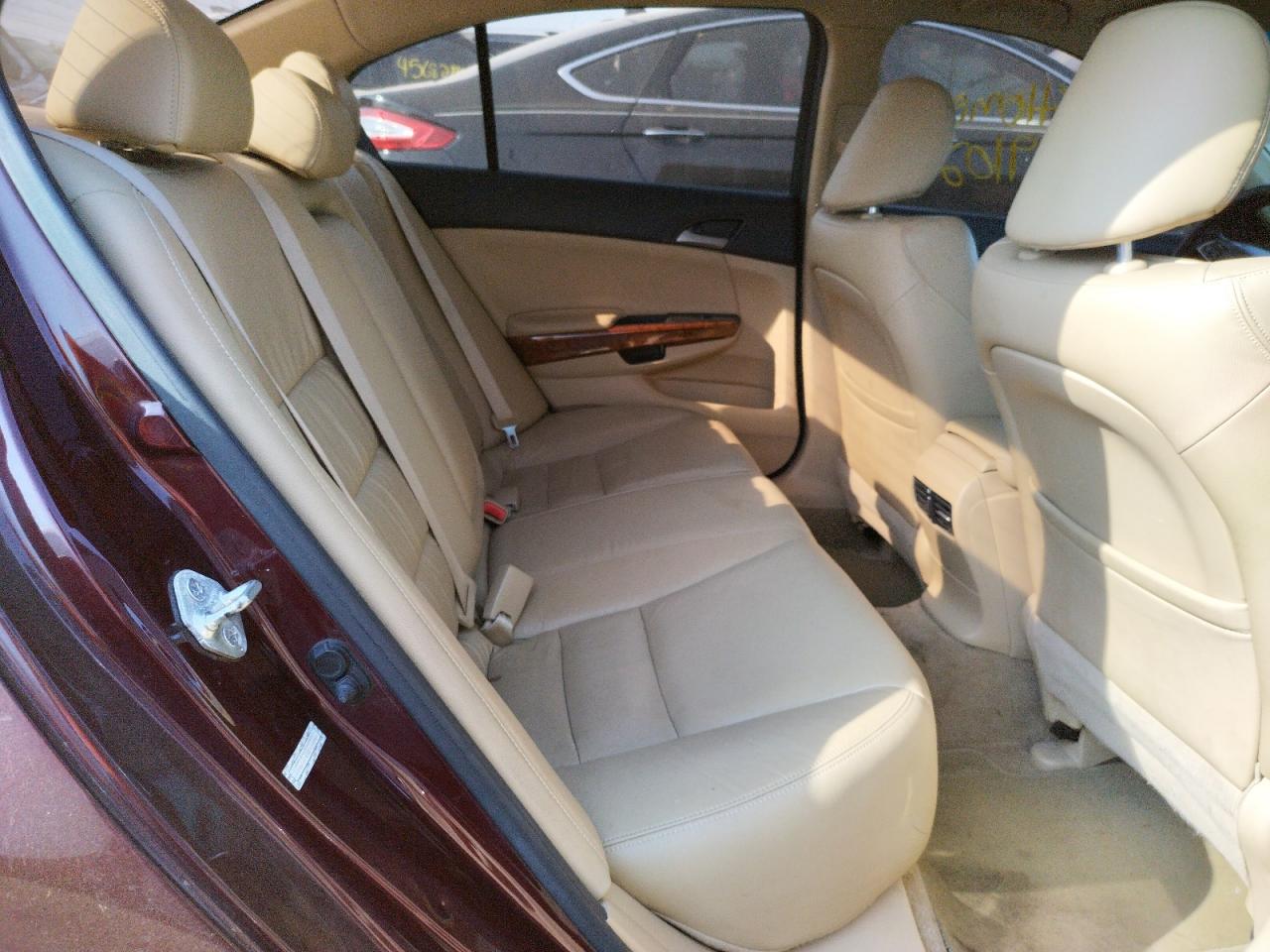 Photo 6 from auction – 2011 HONDA ACCORD EXL with VIN 1HGCP3F85BA001652