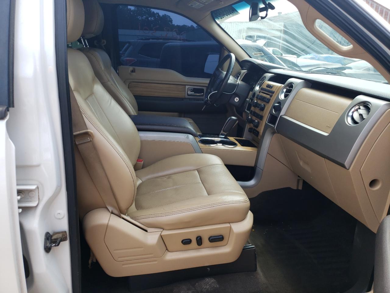 Photo 5 from auction – 2011 FORD F150 SUPER with VIN 1FTFW1CFXBFC72151