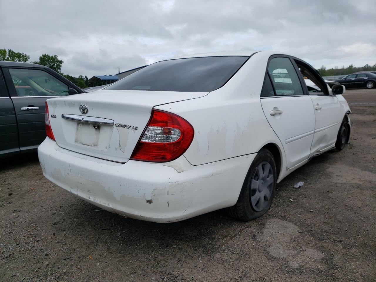 Photo 4 from auction – 2002 TOYOTA CAMRY LE with VIN 4T1BE32K82U087583