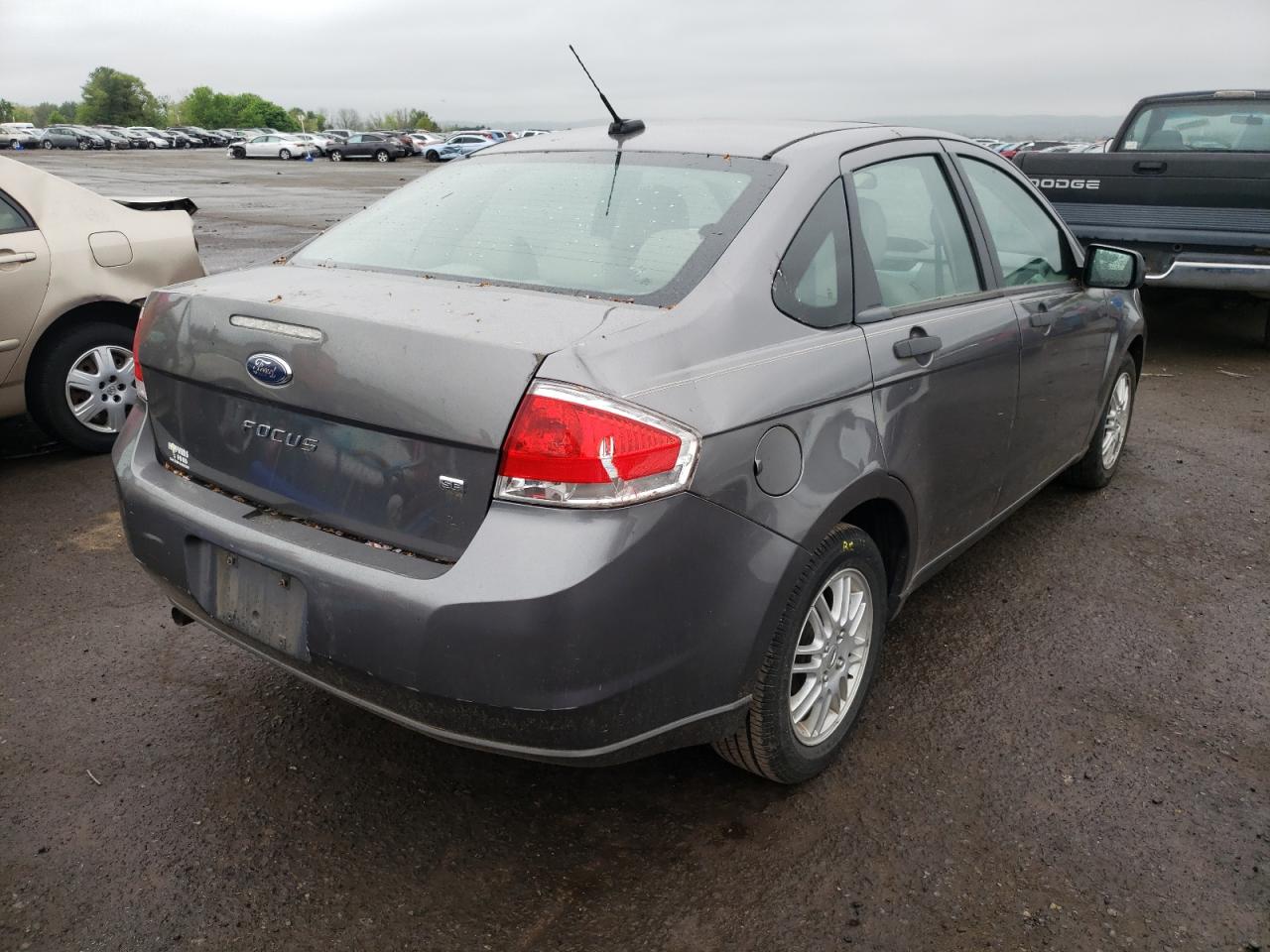 Photo 4 from auction – 2010 FORD FOCUS SE with VIN 1FAHP3FN5AW200525