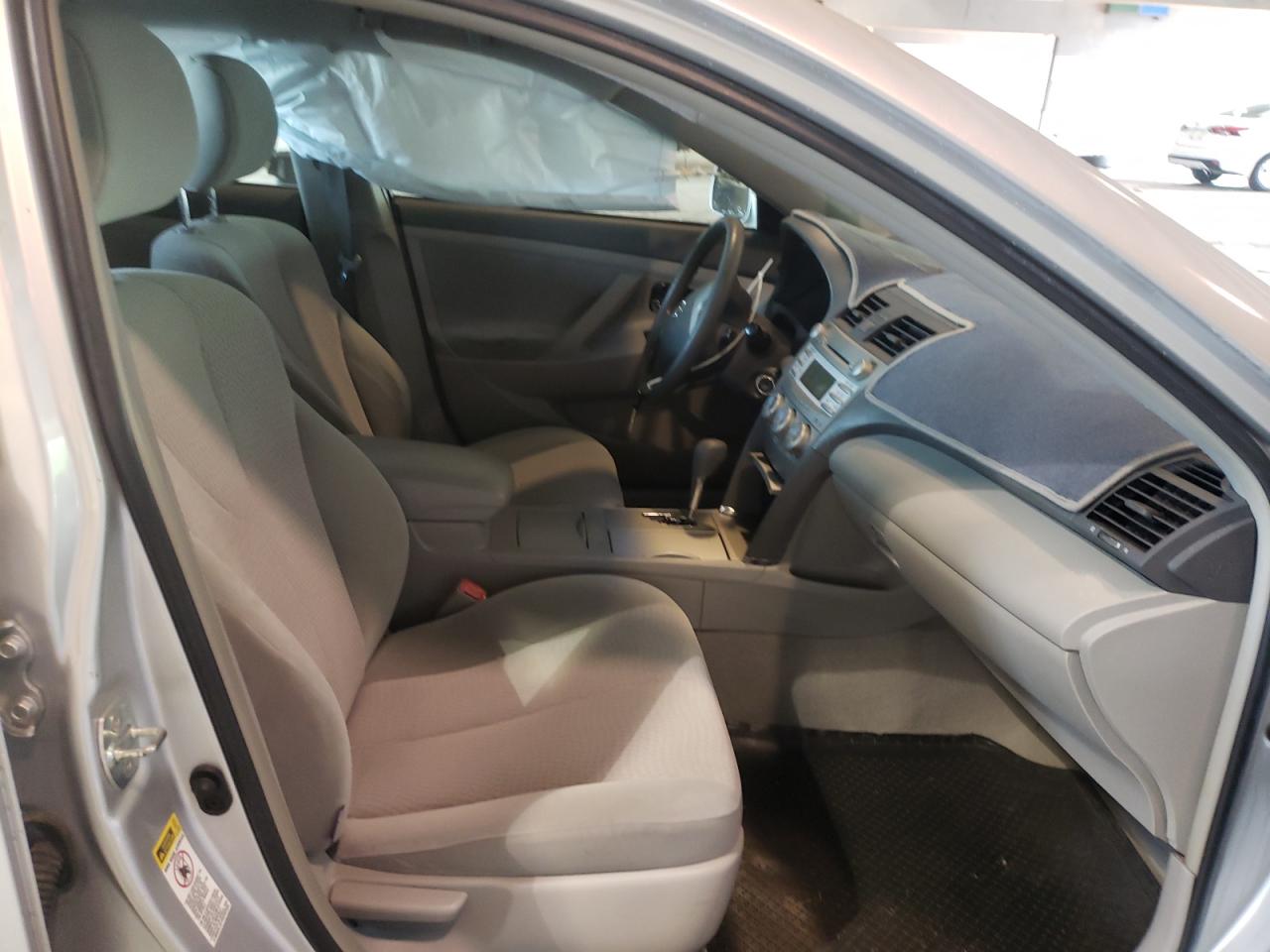 Photo 5 from auction – 2011 TOYOTA CAMRY BASE with VIN 4T1BF3EK8BU605751
