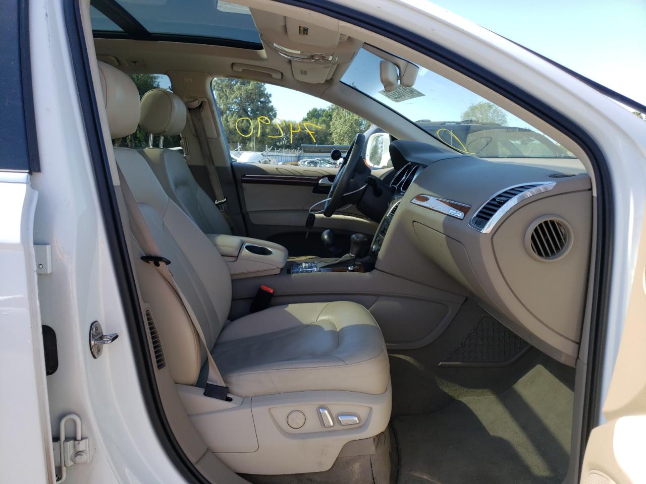 Photo 5 from auction – 2014 AUDI Q7 PREMIUM with VIN WA1LGAFE7ED009936