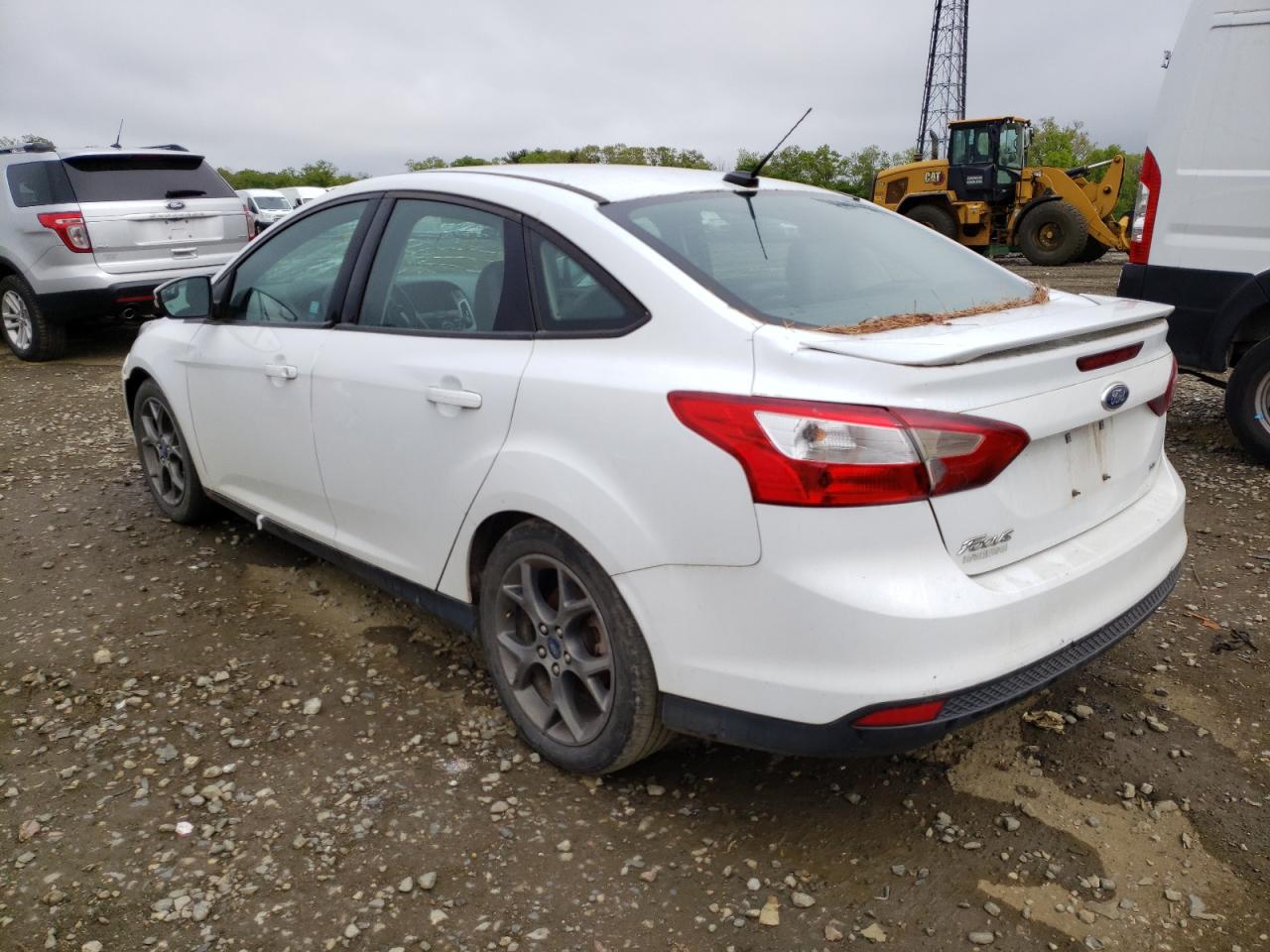 Photo 3 from auction – 2013 FORD FOCUS SE with VIN 1FADP3F29DL323447