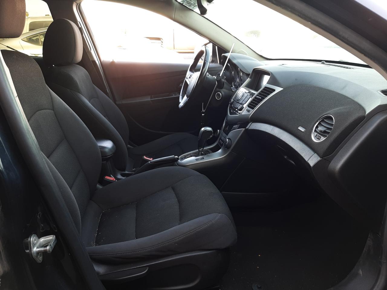 Photo 5 from auction – 2014 CHEVROLET CRUZE LT with VIN 1G1PC5SB1E7183532