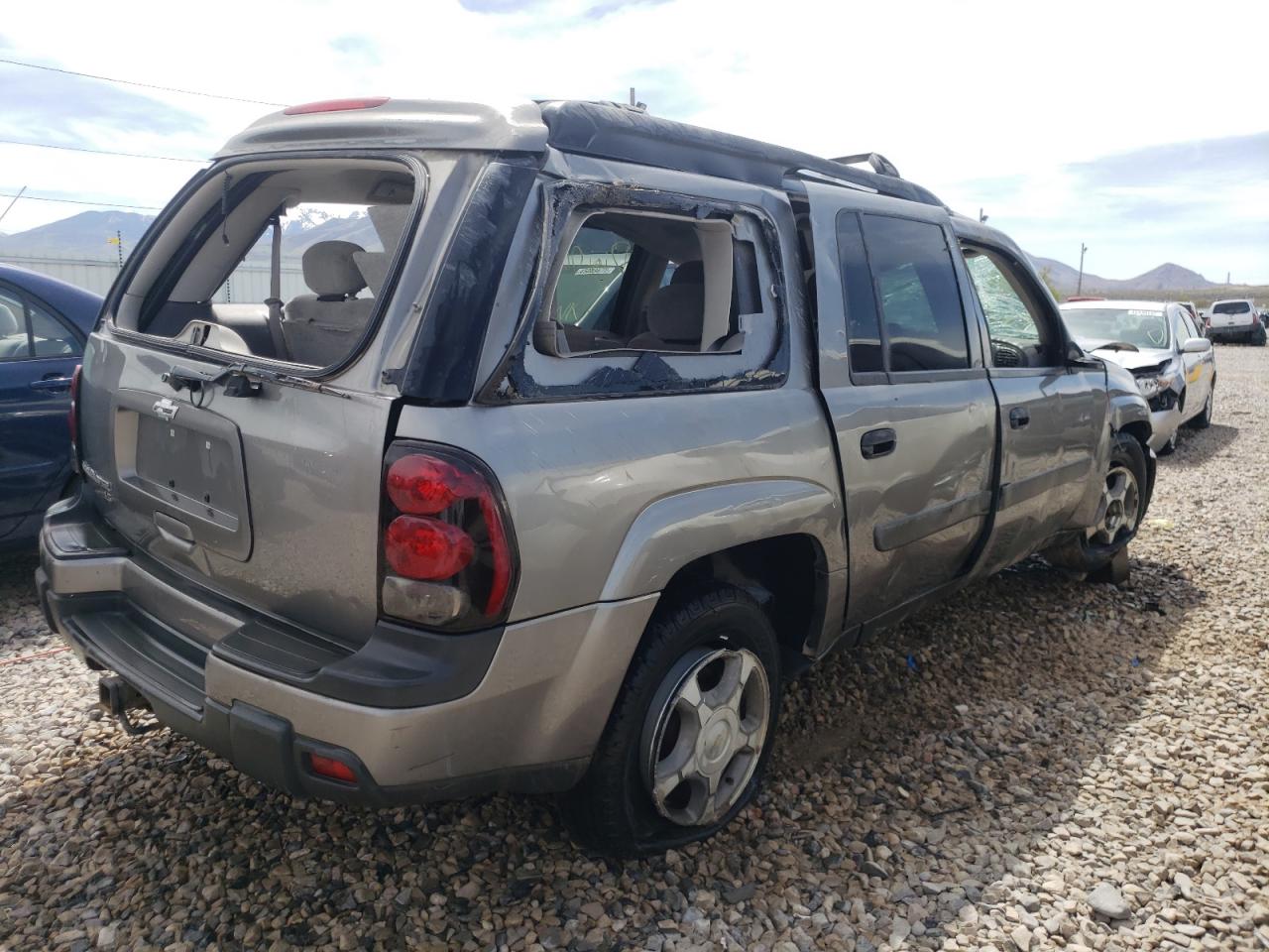 Photo 4 from auction – 2005 CHEVROLET TRAILBLAZE with VIN 1GNET16S656130582