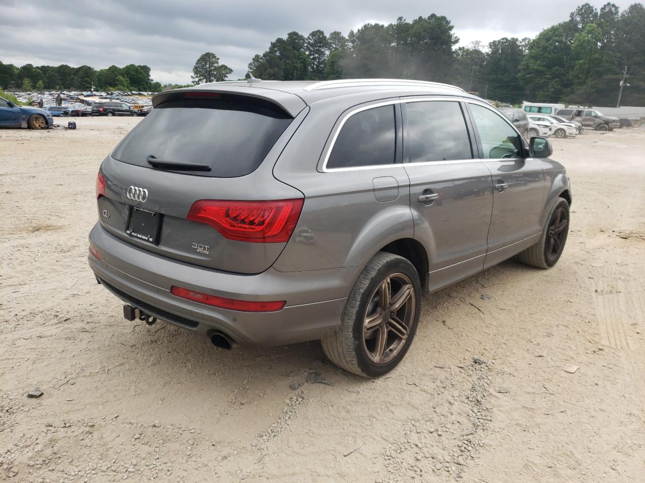 Photo 4 from auction – 2015 AUDI Q7 PRESTIG with VIN WA1DGBFE0FD015833