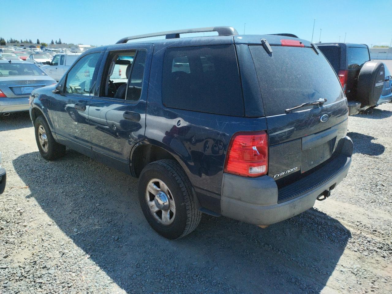 Photo 3 from auction – 2003 FORD EXPLORER X with VIN 1FMZU62K23ZB14462