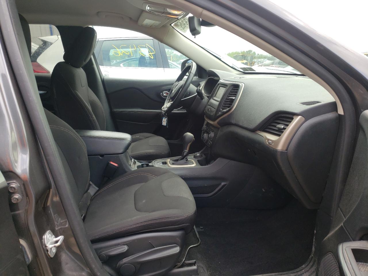 Photo 5 from auction – 2015 JEEP CHEROKEE L with VIN 1C4PJMCB7FW552620