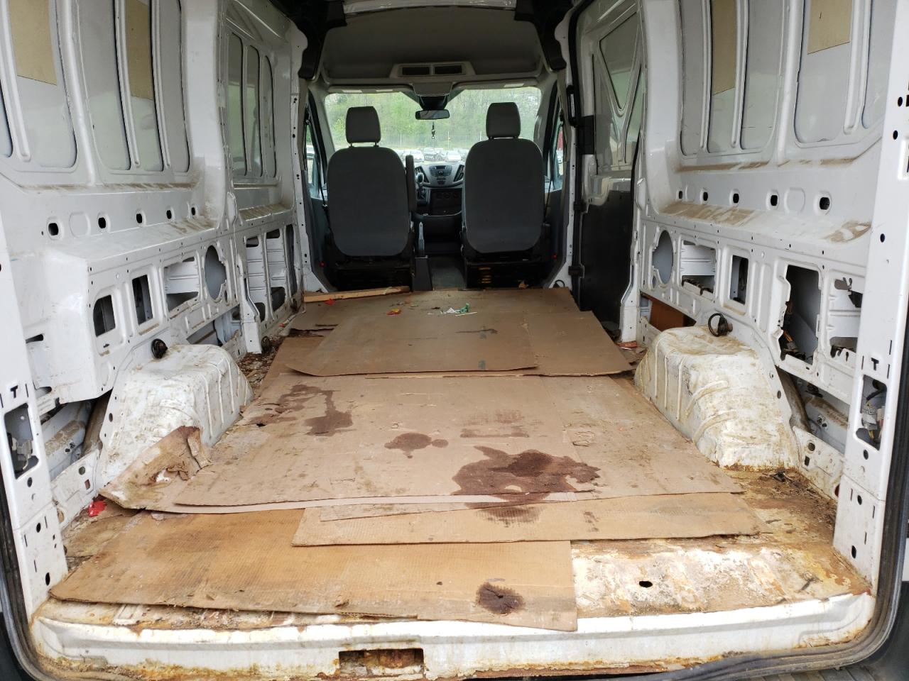Photo 6 from auction – 2017 FORD TRANSIT T- with VIN 1FTBW2CG7HKB20003