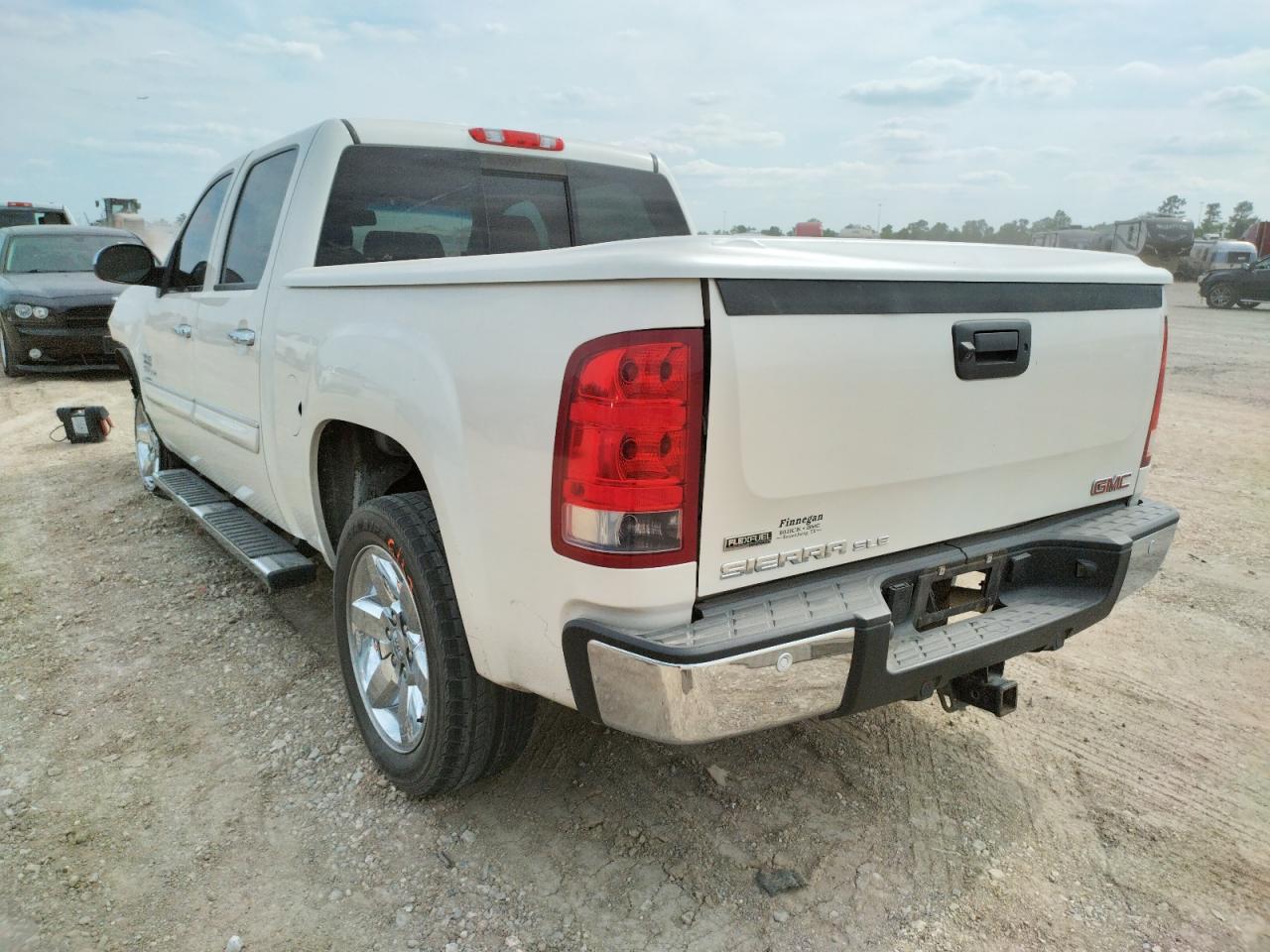 Photo 3 from auction – 2012 GMC SIERRA with VIN 3GTP1VE01CG157439
