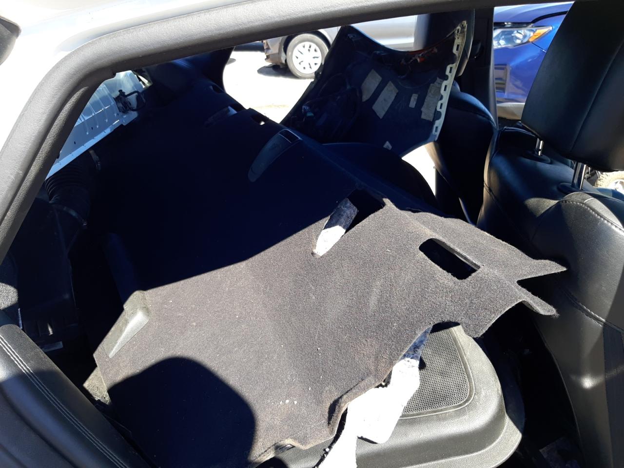 Photo 6 from auction – 2015 CHRYSLER 200 S with VIN 1C3CCCBG2FN557248