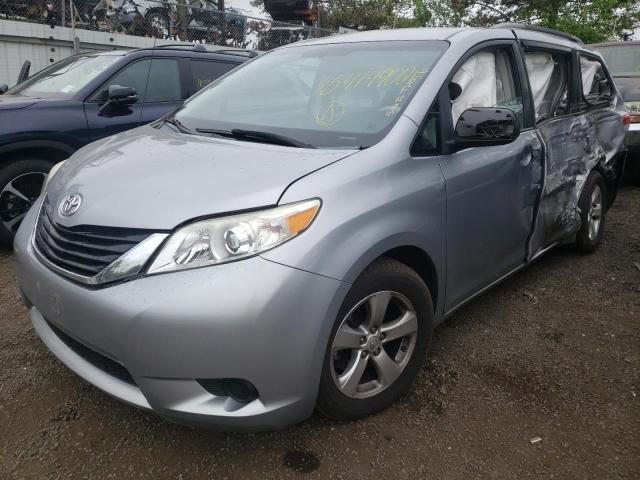 Photo 2 from auction – 2013 TOYOTA SIENNA LE with VIN 5TDKK3DC2DS376775