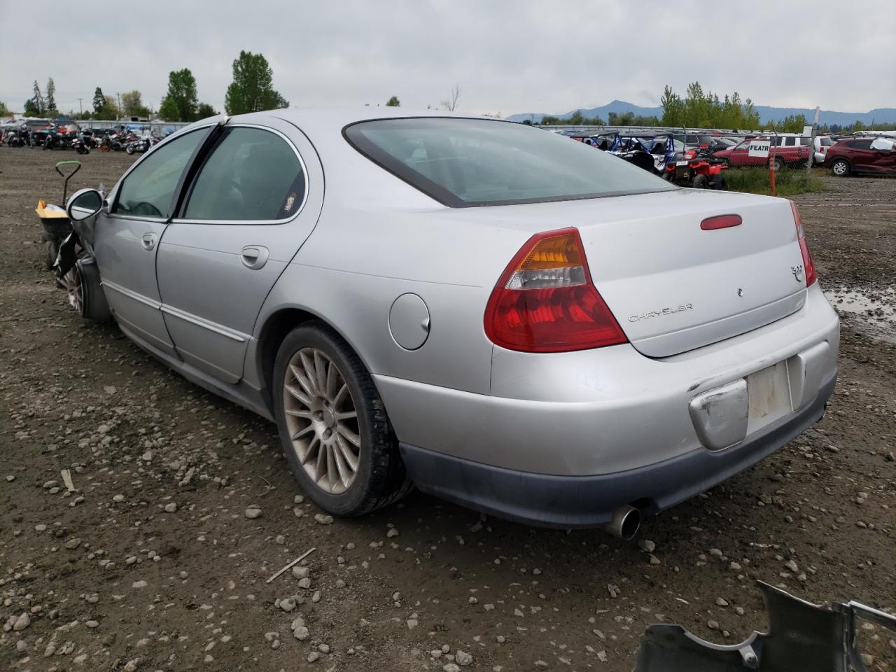 Photo 3 from auction – 2002 CHRYSLER 300 with VIN 2C3AE76K02H177478