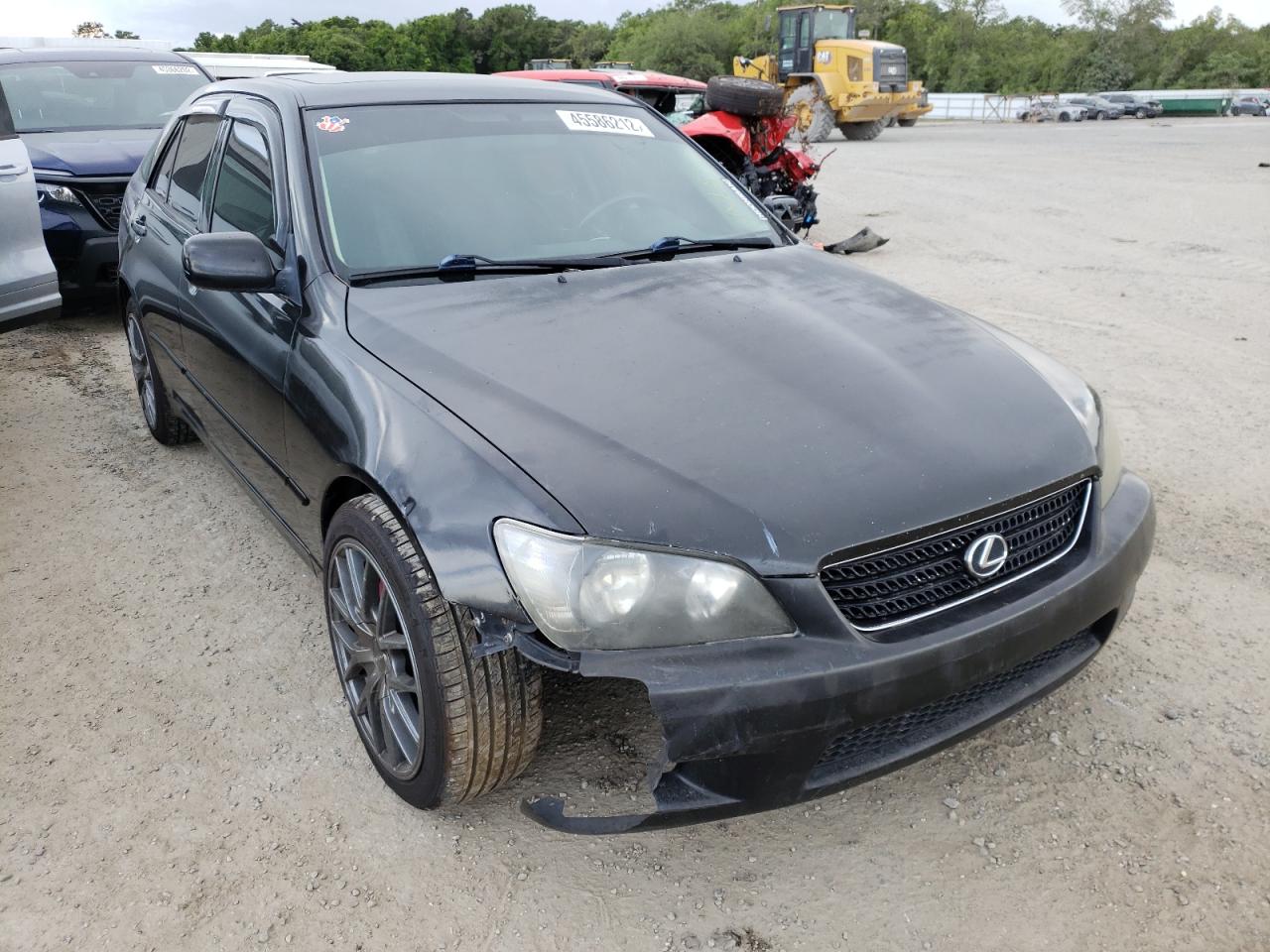 LEXUS IS 300 2002 with VIN JTHBD192120043738 - Photo from auction
