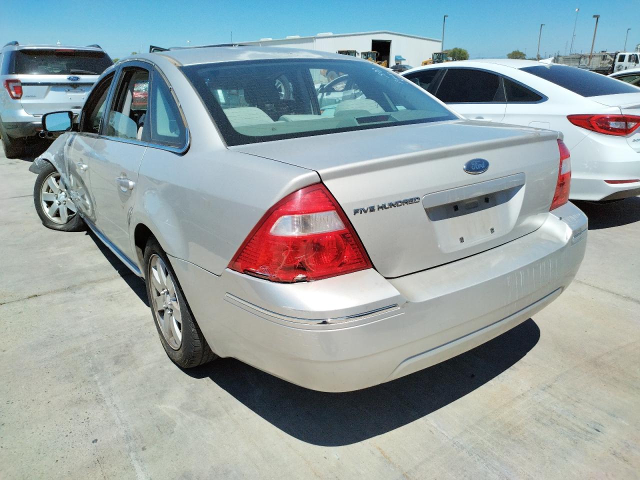 Photo 3 from auction – 2006 FORD FIVE HUNDR with VIN 1FAHP231X6G172962