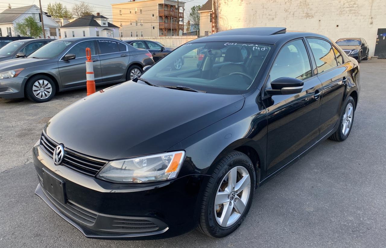 Photo 2 from auction – 2011 VOLKSWAGEN JETTA TDI with VIN 3VWLL7AJ8BM064367
