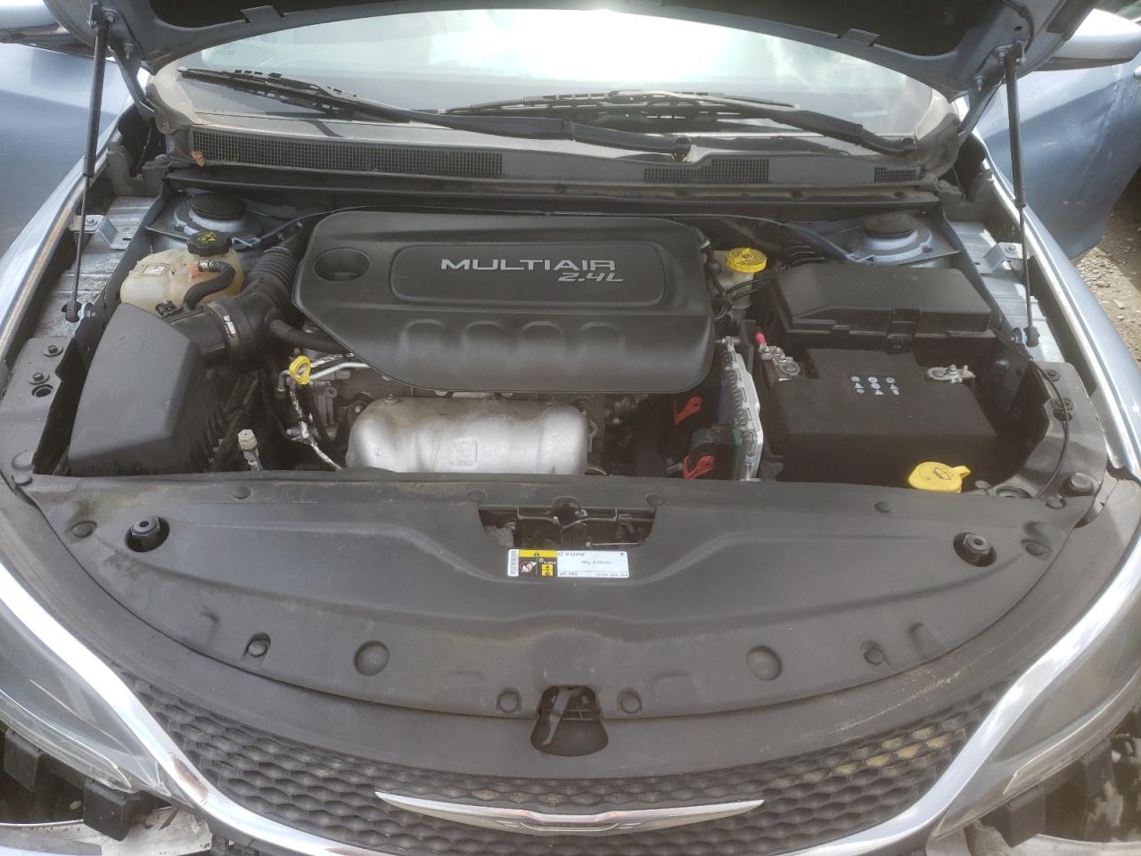 Photo 7 from auction – 2015 CHRYSLER 200 LIMITE with VIN 1C3CCCAB7FN712401
